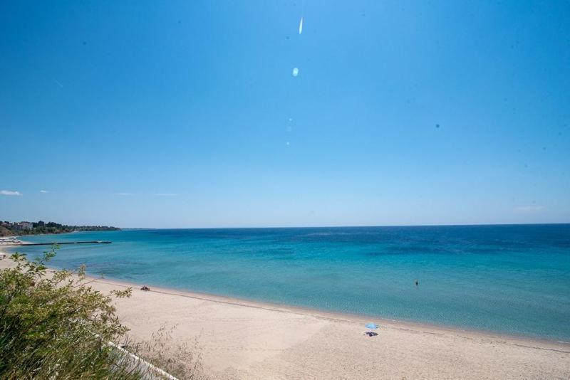 Grcka Reni Greece Beach Penthaus 3 Nea Kallikrateia Buitenkant foto