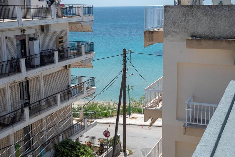 Grcka Reni Greece Beach Penthaus 3 Nea Kallikrateia Buitenkant foto