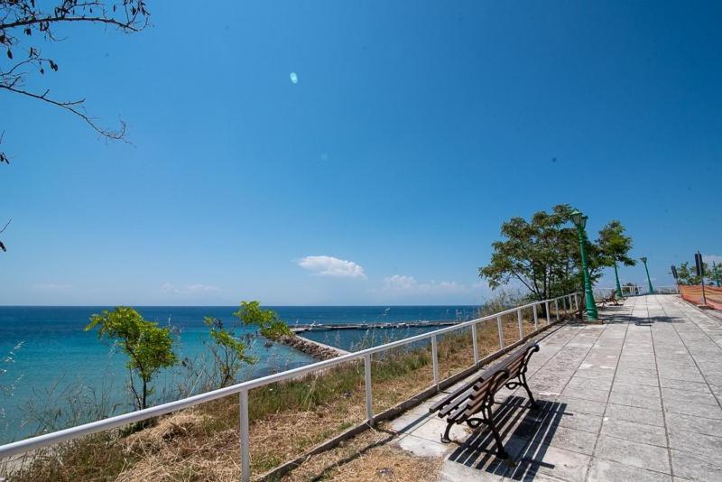 Grcka Reni Greece Beach Penthaus 3 Nea Kallikrateia Buitenkant foto